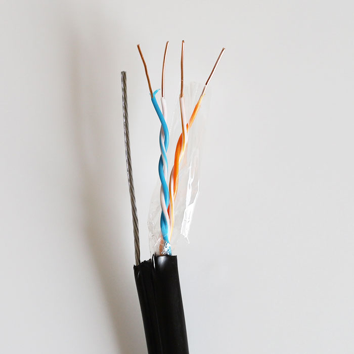 Cáp 4 lõi VCom 2P Cat 5 PE St (D220007) có cáp chịu lực cuộn 305m