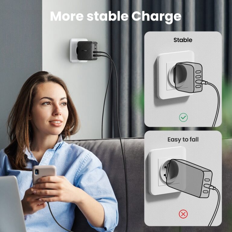 Củ sạc nhanh 100W GaN Nexode 4 cổng, 3 USB Type-C và 1 USB Type-A Ugreen 40737